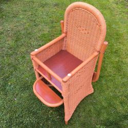 Chaise haute en osier / rotin sur Dunkerque